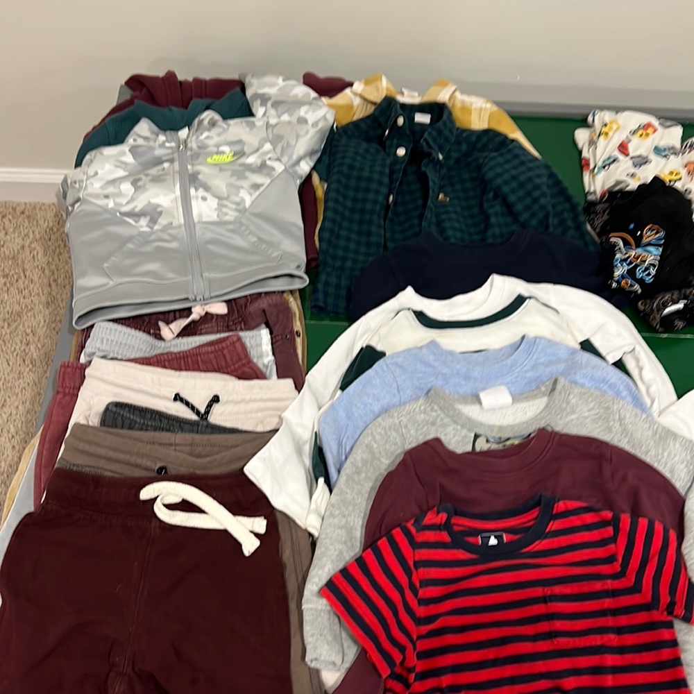 Gap/Old Navy/Target/Nike 2T Fall Lot